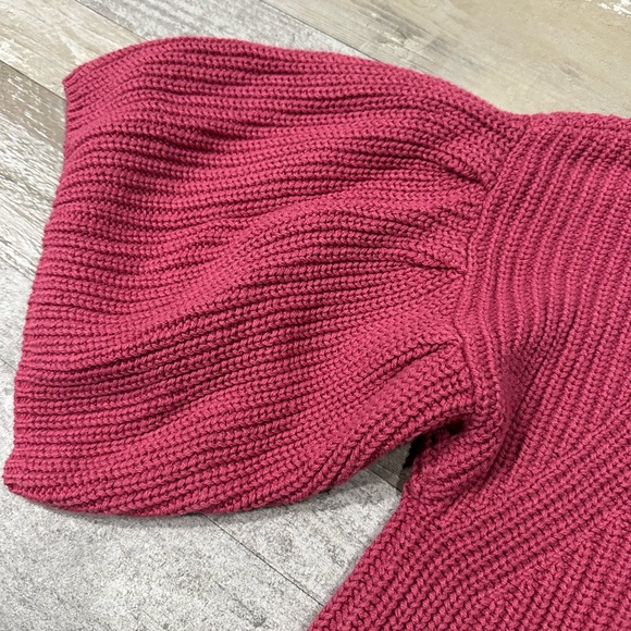 LOFT Outlet magenta pink knit pullover sweater.In excellent condition!Crew neck. - Picture 6 of 7